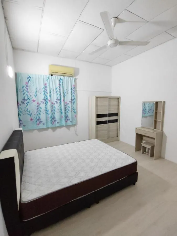 Gp Hostel Penang contacts